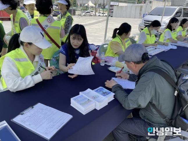제38회 세계 금연의 날 홍보 캠페인(화정역 문화광장)