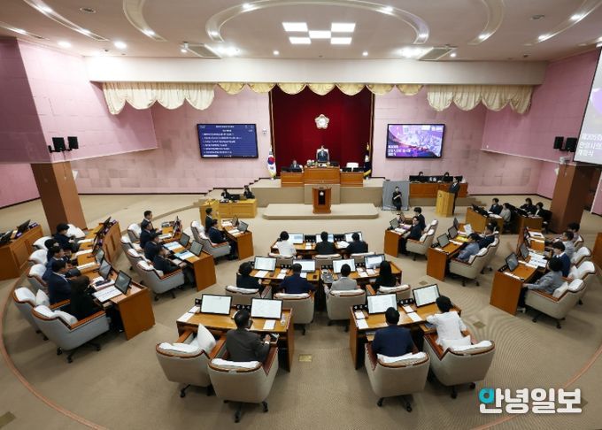 안양시의회, 제305회 임시회 개회