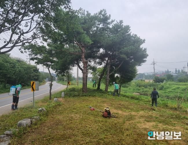 안성시 미양면 새마을지도자, 영청동 쌈지공원 환경정비로 쾌적한 휴식공간 조성