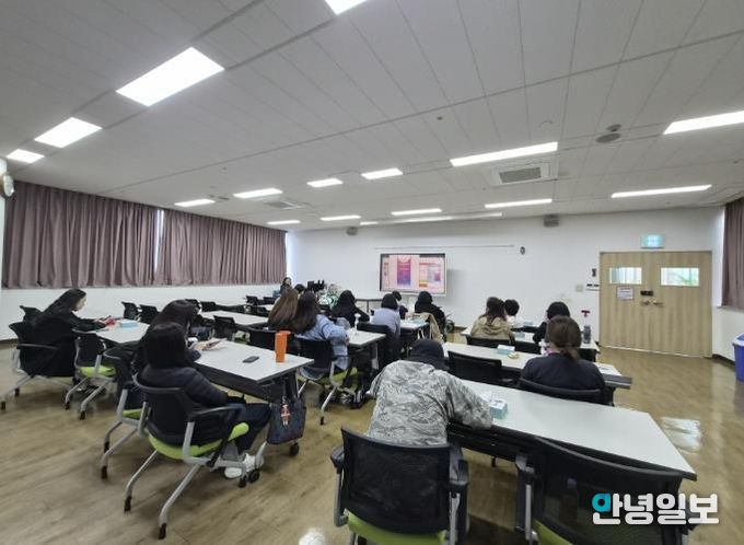 동두천시, 경기도 평생학습 기회특구 사업 '디지털 문해교육 마을강사 양성과정' 성료