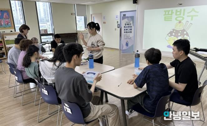 용인특례시 기흥도서관은 발달장애인 맞춤 독서문화 프로그램을 운영했다