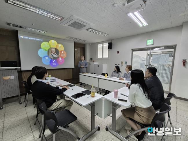 시흥시장곡종합사회복지관, 직원 역량 강화 '조직문화 컨설팅 교육' 진행