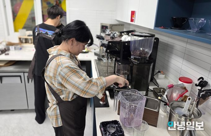 시흥시학교밖청소년지원센터, 진로작업장 ‘:D_BOX(드림박스)’ 운영