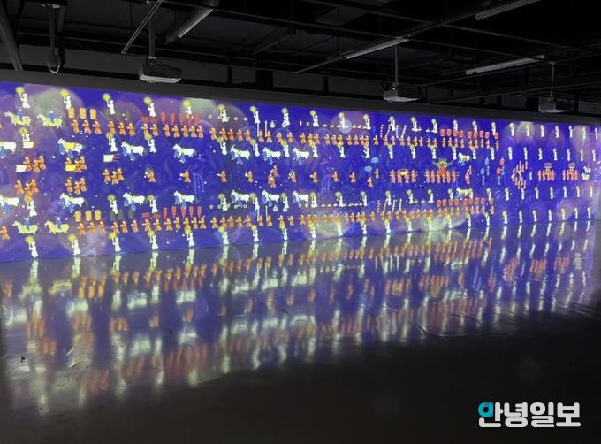 조선 제8대 왕 예종의 장례 행렬을 미디어아트로 복원한 ‘서오릉, 왕의 길’