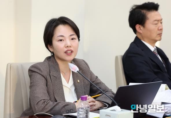 고양시의회 정민경 의원, 고양시 소통협치담당관 2024년 지적 사항 1년간 방치 질타