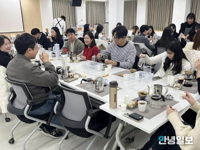 시흥시, 사회복지 담당 공무원 대상 '직무 스트레스 해소 힐링 교육' 추진