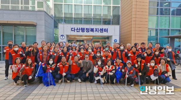 남양주시 다산1동 통장협의회, 환경정화 활동으로 깨끗한 도시 만들기 앞장서!