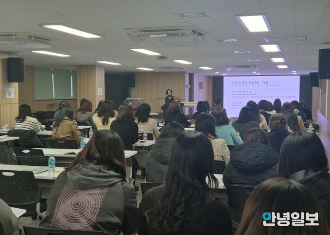 '2025 수업으로 잇고, 공감으로 맺는 수업 결(結)' ‘군포의왕 수업나눔 콘서트’ 성료