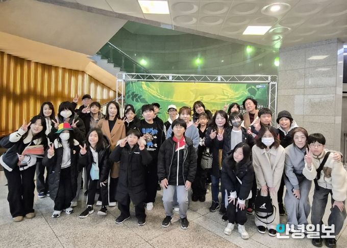 ‘함께 가자(家慈), 예술길’ 참여 가족 단체 사진