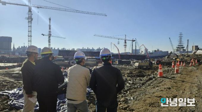 지난 28일 이목동 공동주택 신축 건설공사장을 점검하는 모습