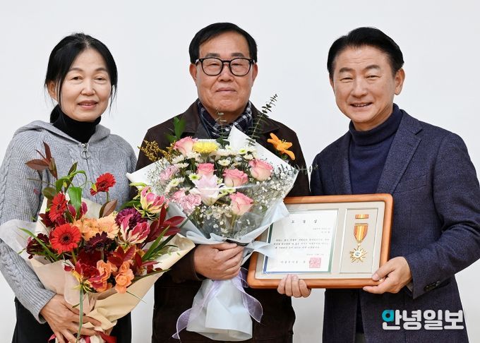 의정부시 지방세심의위원회 이익재 위원장, 지역발전 유공 표창 수상