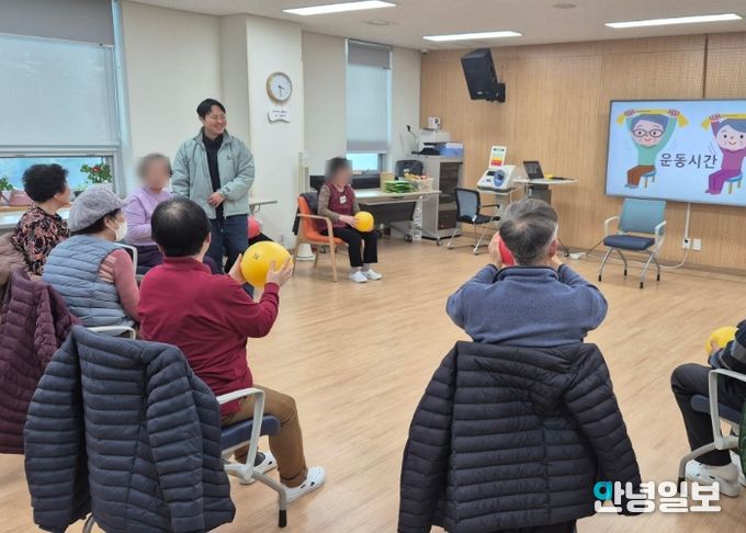 의왕시보건소,‘2025년 치매환자 기억마루 쉼터’프로그램 성료