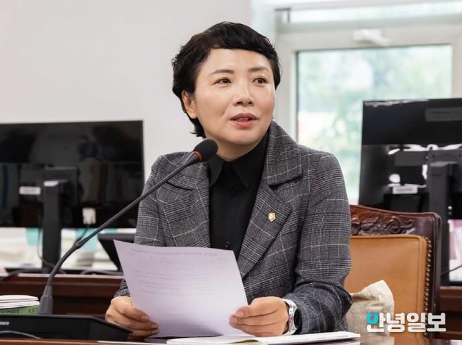 부천시의회 양정숙 의원, '알이백(RE100)' 개념과 기업 지원 내용을 조례에 담아