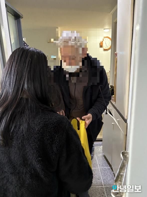 의정부시 장암동, 건강 취약계층에 겨울철 돌봄 꾸러미 전달