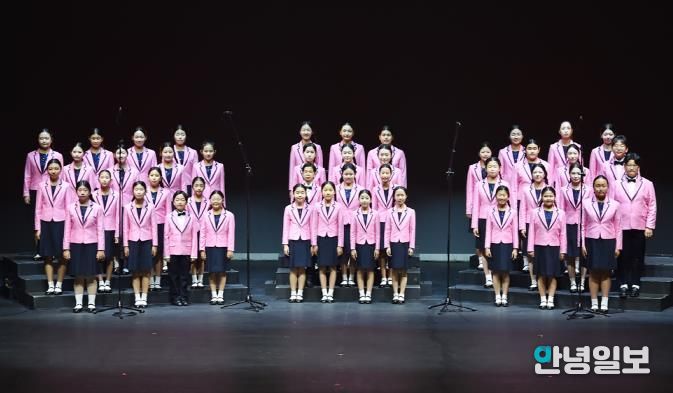 안성시 시립소년소녀합창단, 국내외 무대서 빛난 2025년…공연·수상 성과 '눈길'
