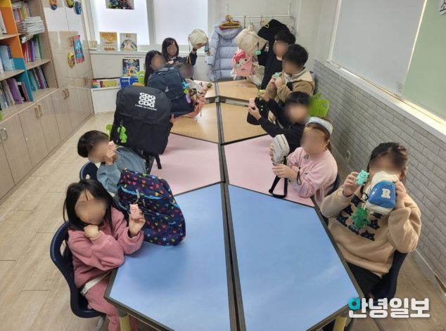 초등학교 입학 취약계층 아동에 호신용 키링 경보기 지급