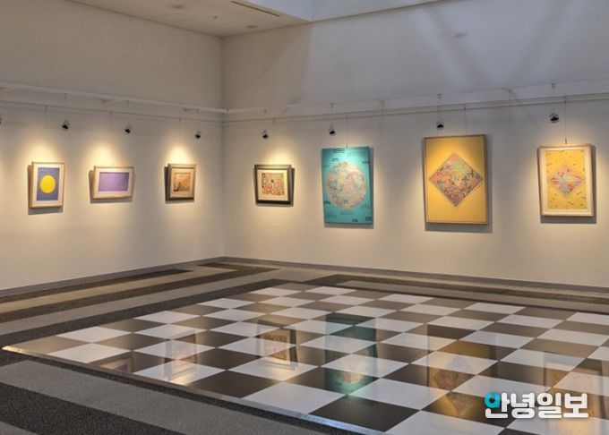 김경화 작가의 ‘문명예찬’(1월 20일~2월 7일) 전시