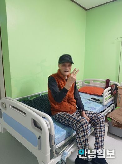 처인구는 서원재단의 지정기탁을 받아 사회복지법인 용인노인전문요양원의 노후 침대를 교체했다