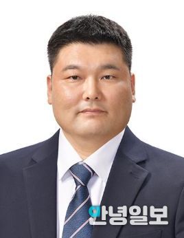 이천시청 직원, 신속한 심폐소생술(CPR)로 출근길 쓰러진 시민 구조에 힘 보태