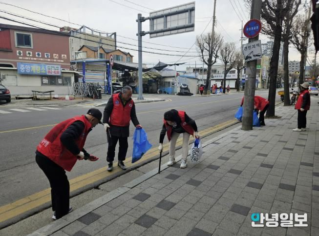 동두천시 생연2동 한국자유총연맹 주관, 환경정화활동 실시