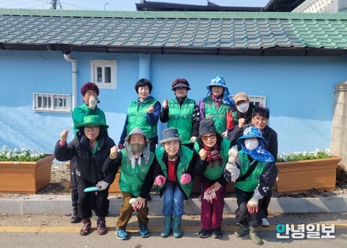 평택시 진위면 새봄맞이 봄꽃 심기