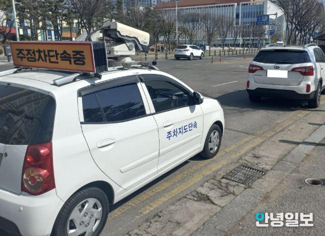 부천시 주정차 단속 차량 운행 모습