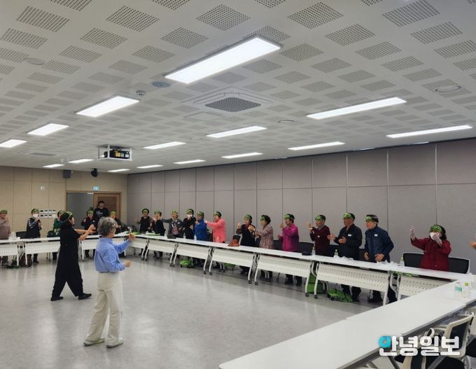 오산시 남촌동, 어르신 여가·소통 프로그램 ‘살맛난데이’ 개최