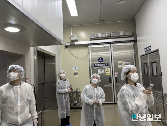 (재)안양·군포·의왕·과천 공동급식지원센터, 안양·군포·의왕시와 어린이 과일간식 공급업체 합동 현장 점검 실시